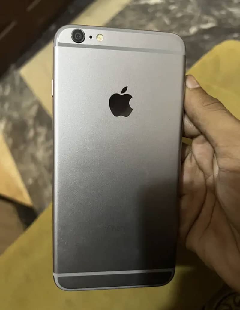 Apple iPhone 6 Plus 0