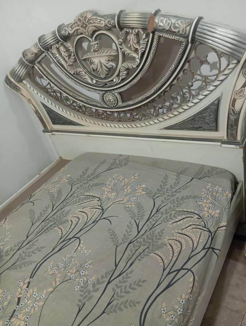 single bed 2