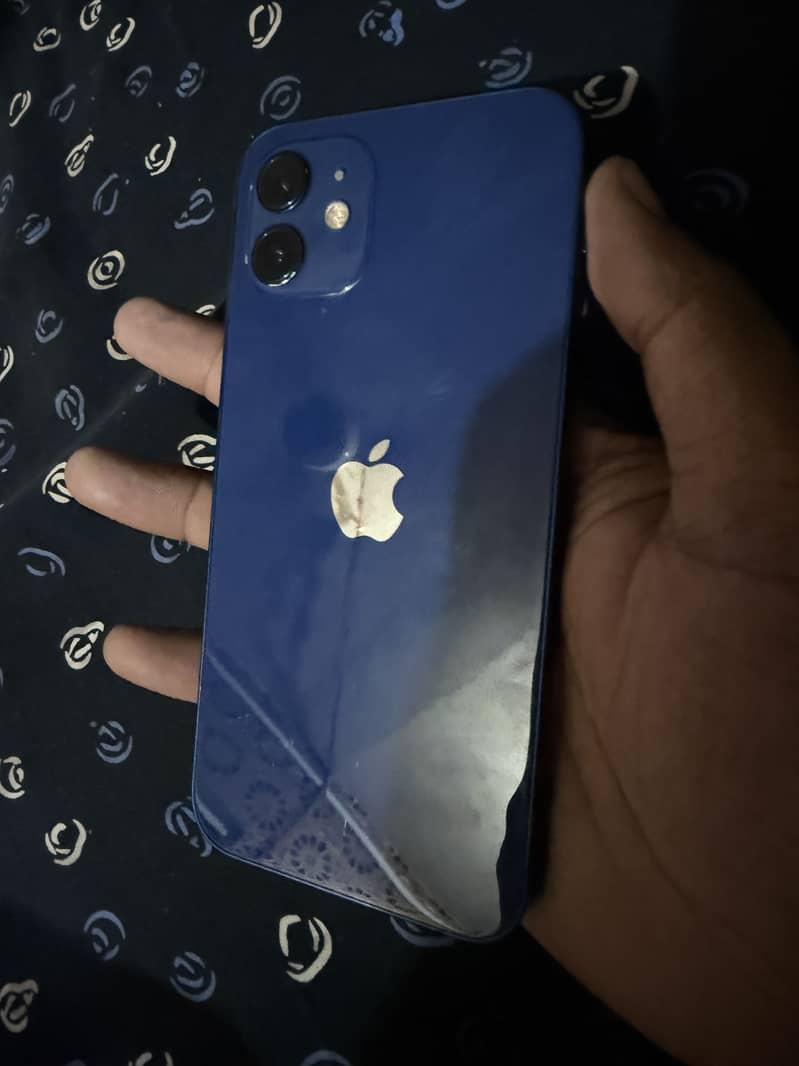 Apple iPhone 12 3