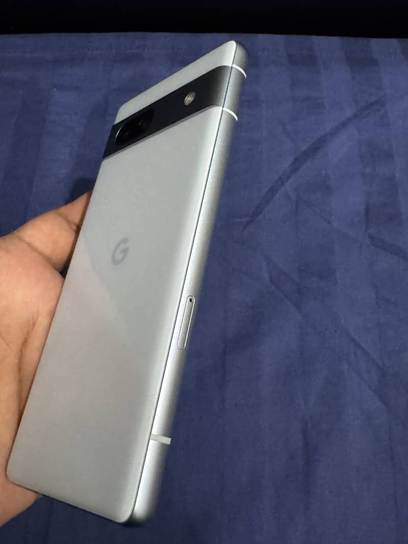 Google Pixel 7a 4