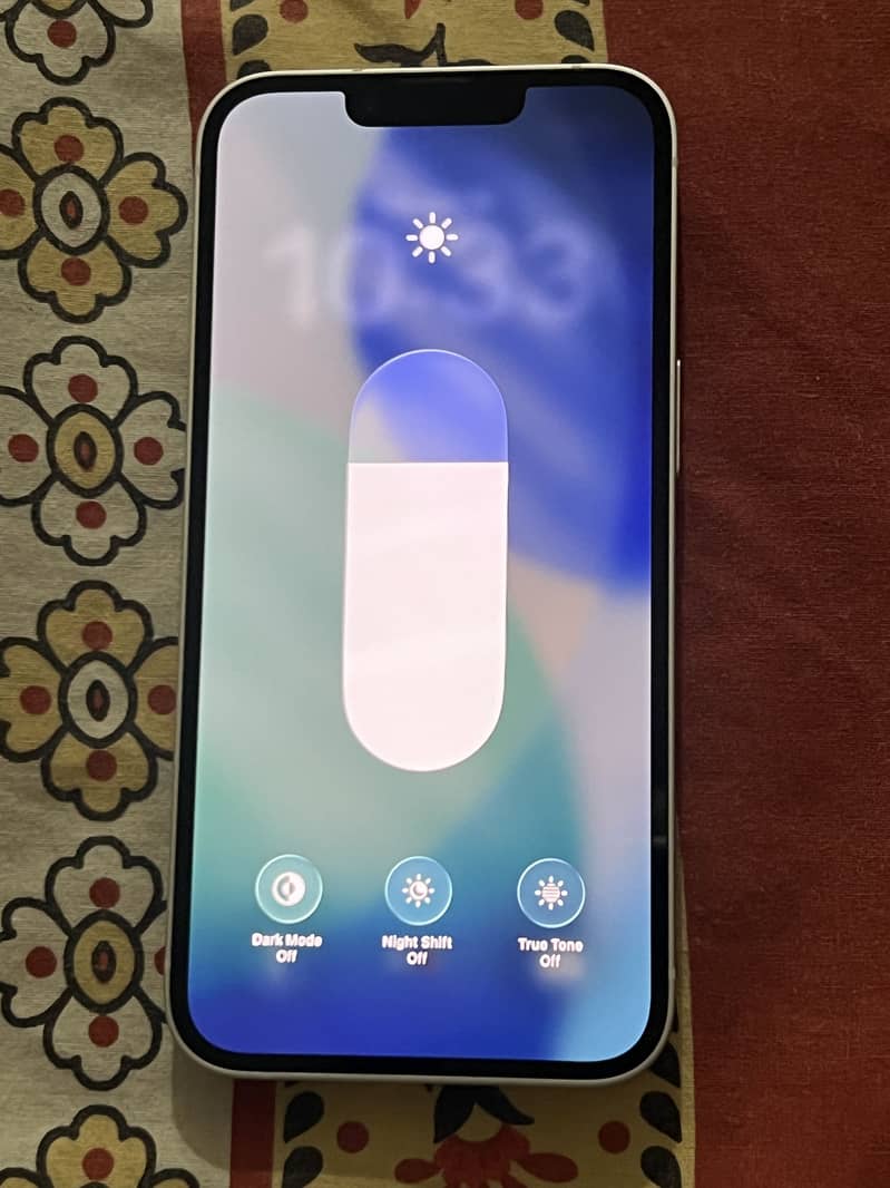 Apple iPhone 14 3