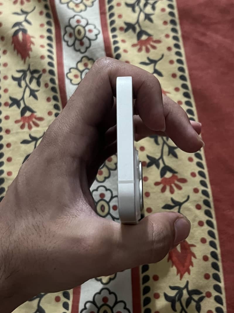 Apple iPhone 14 6