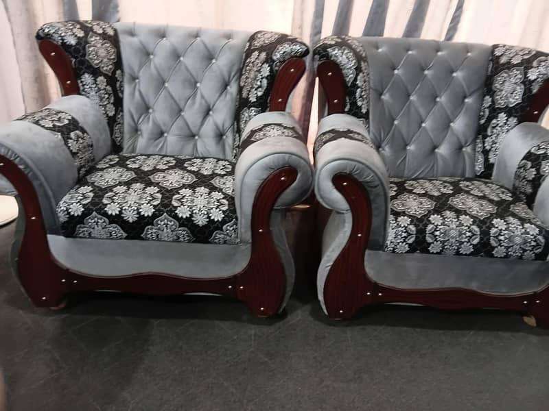 7 seater sofas for sell 2