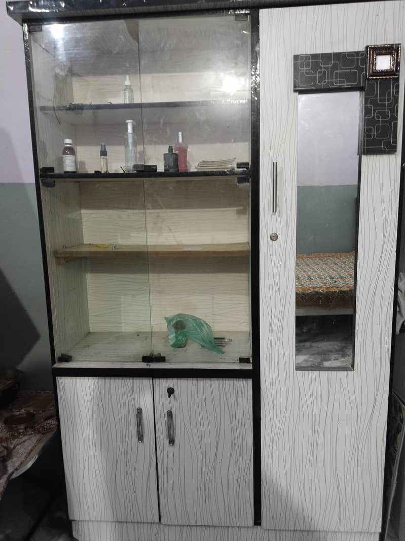 wardrobe and devider 5