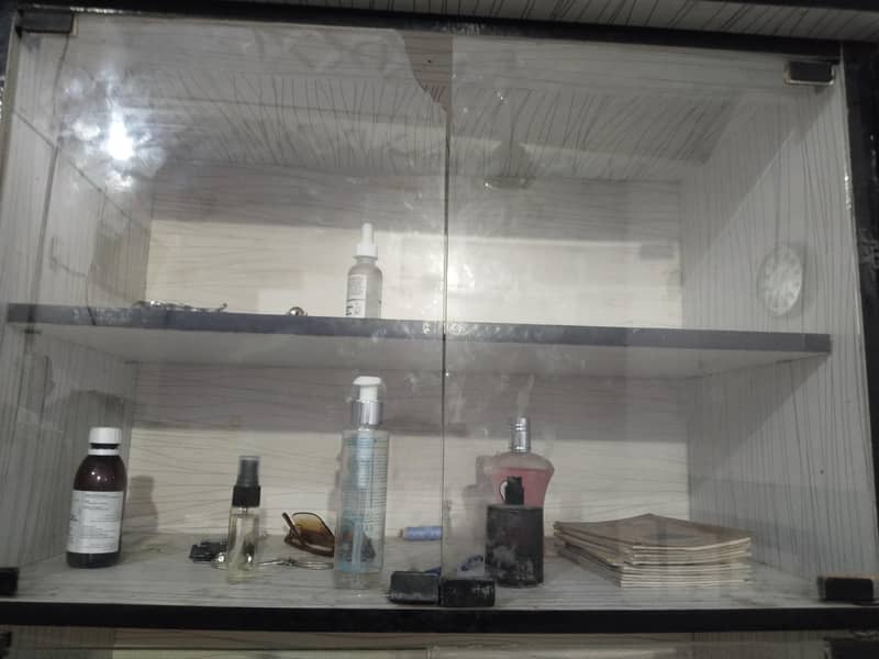wardrobe and devider 6