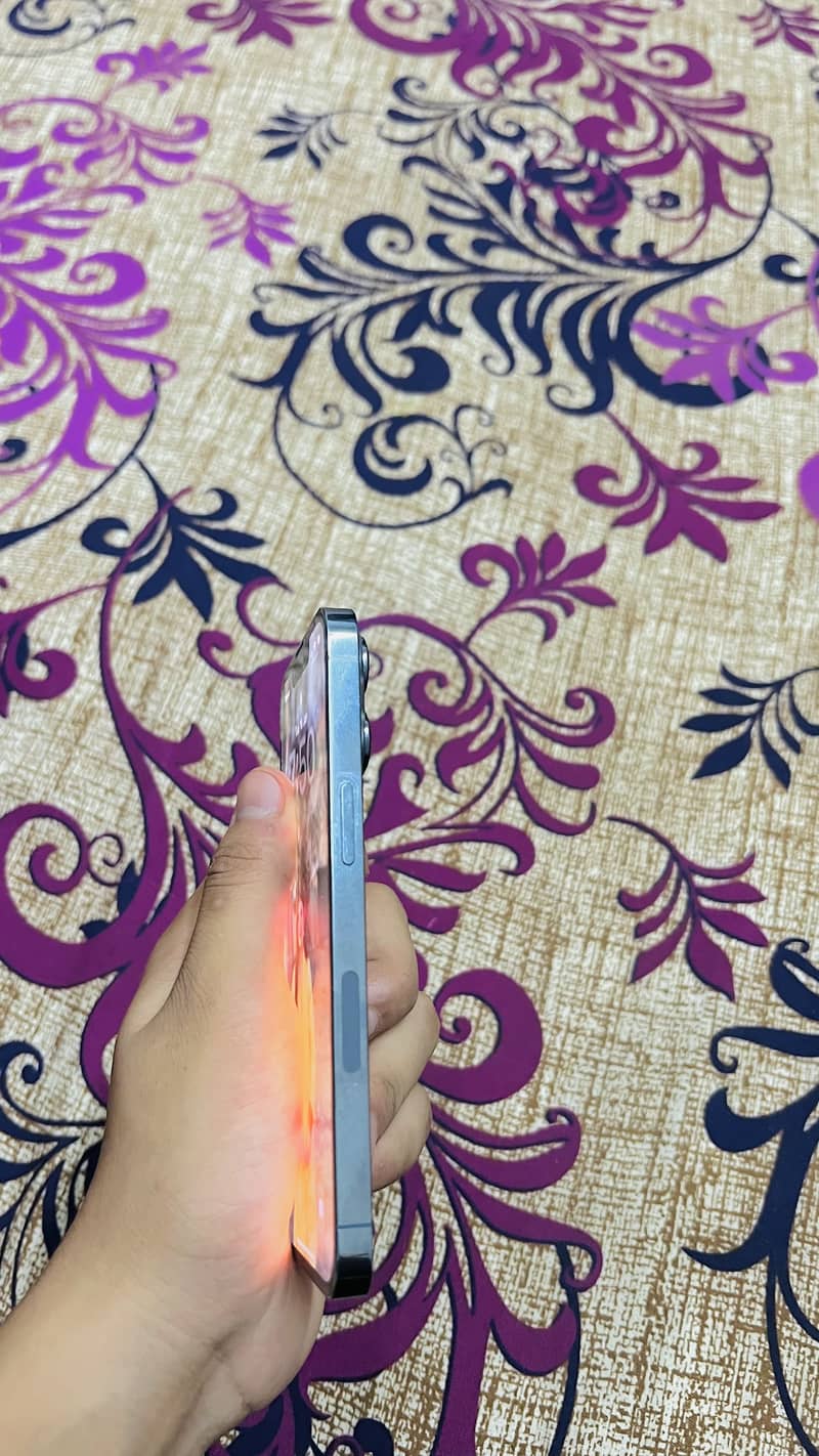 Apple iPhone 13 Pro 3