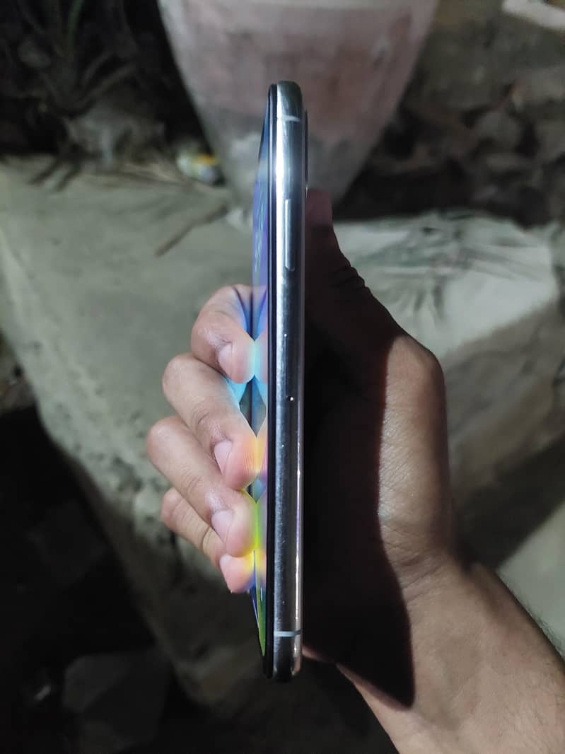 Apple iPhone X 2