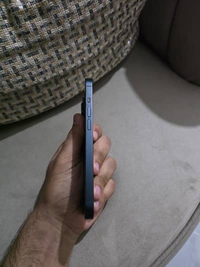 Apple iPhone 14