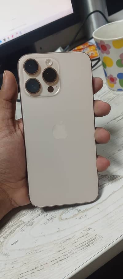 Apple iPhone 16 Pro Max