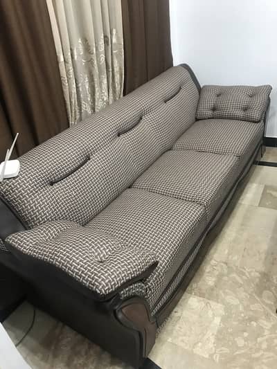 5 seater. Sofa set