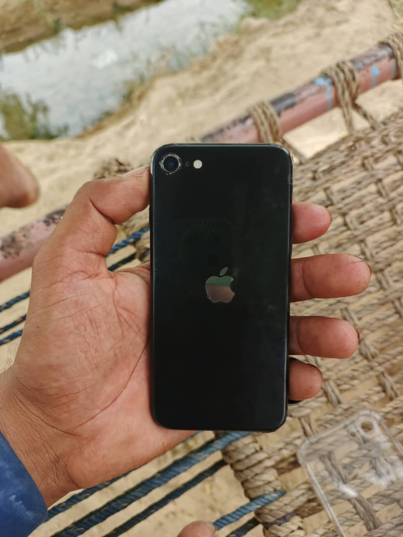 Apple iPhone SE 0