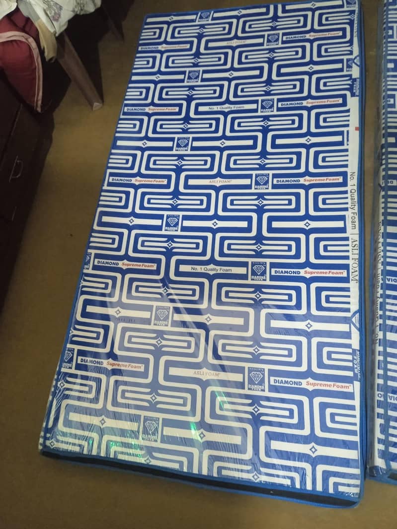 Single bed's 3