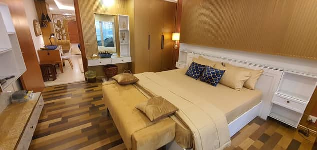 1 BED ROOM APARTMENT FOR SALE IN GOLD CREST.