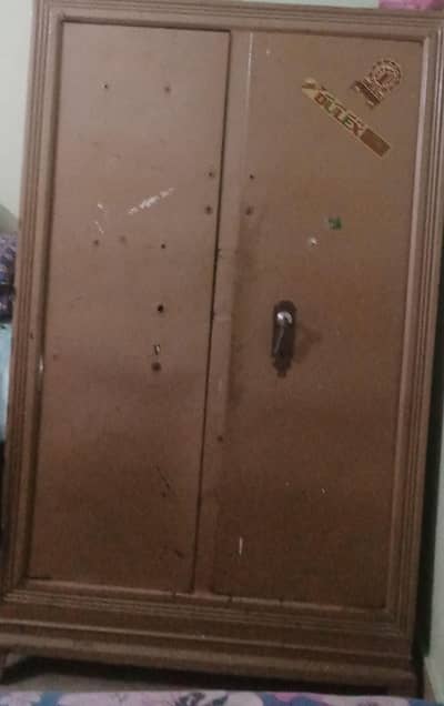 Wooden Cupboard (Needs Repair)