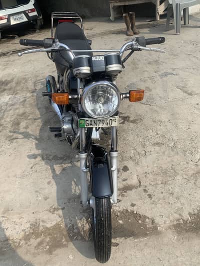 Suzuki GS 125 for sale 2009 model well condition