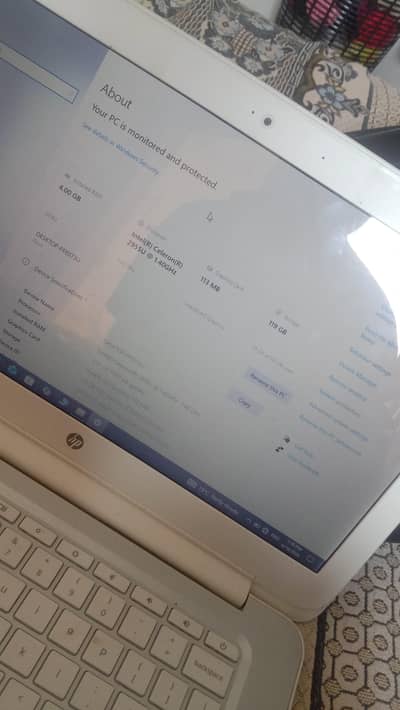 Laptop for sale hy thandapni royal homes location