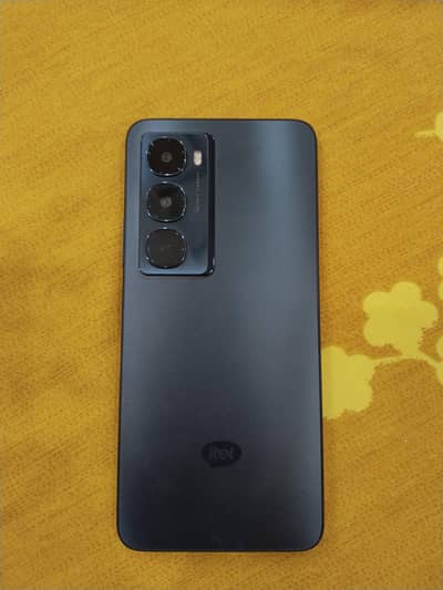 Itel City 100