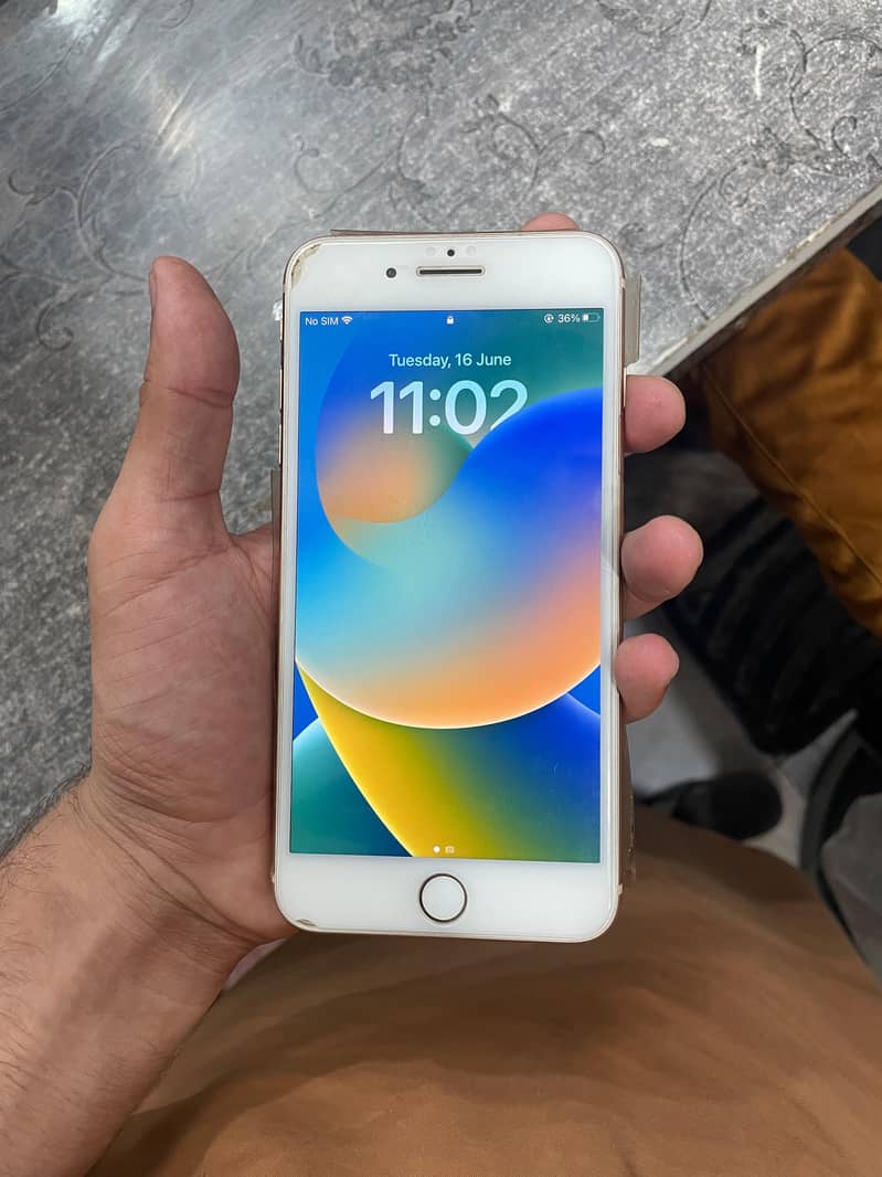 Apple iPhone 8 Plus 2