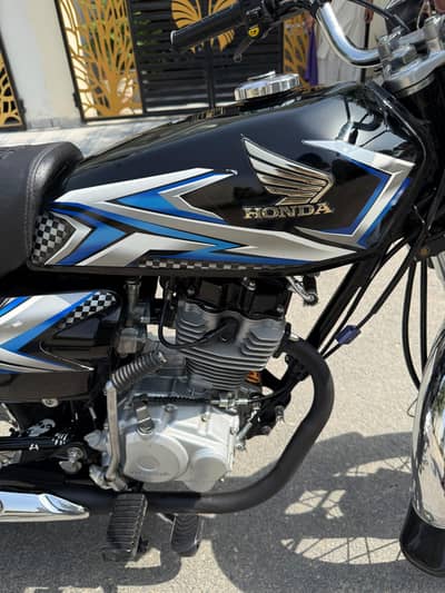 Honda CG 125 2025