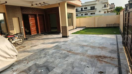 1 Kanal Ground Floor Available for Rent in Dha-5 Ialamabad