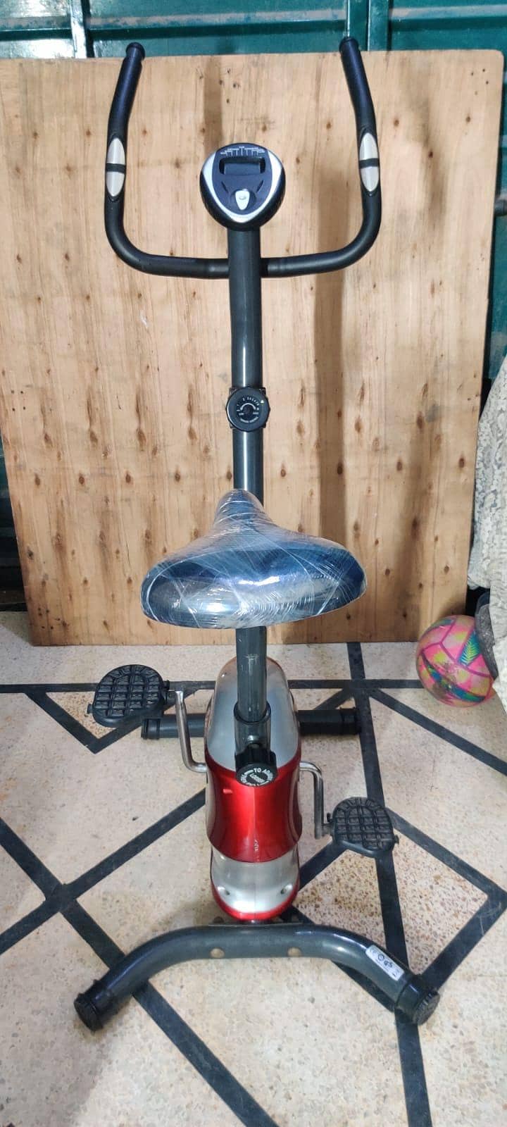 Magnetic Exercise Cycle 14
