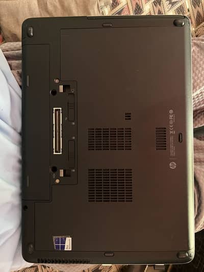 HP i7 ProBook 640 G1 8GB/128GB - Excellent Condition)