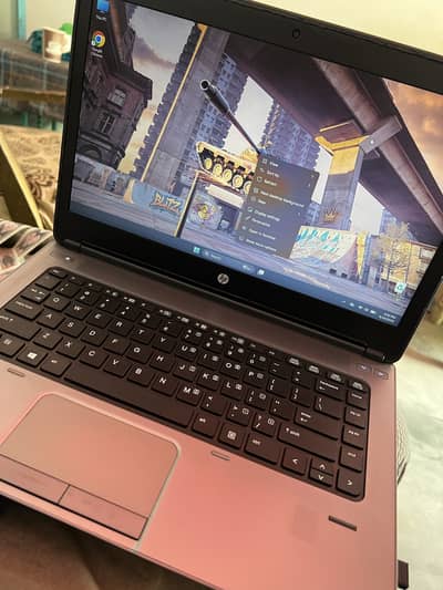 HP i7 ProBook 640 G1 8GB/128GB - Excellent Condition)