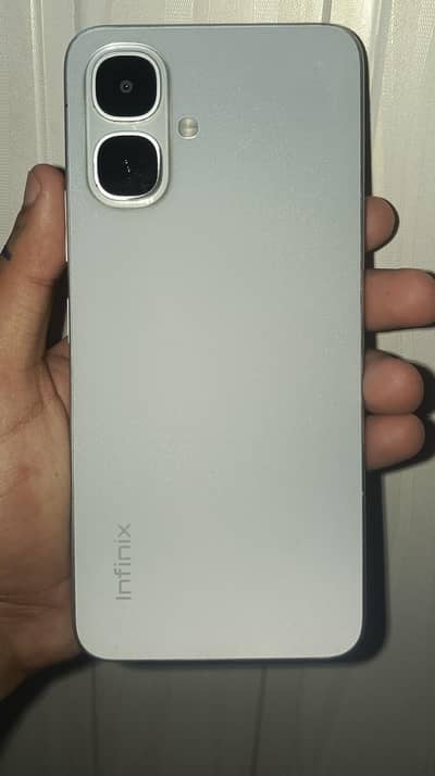 Infinix smart 10 in warenty