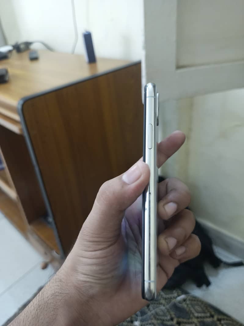 iPhone X 64gb official 2
