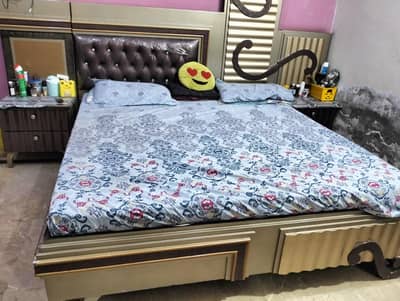 King size Bed set for sale.