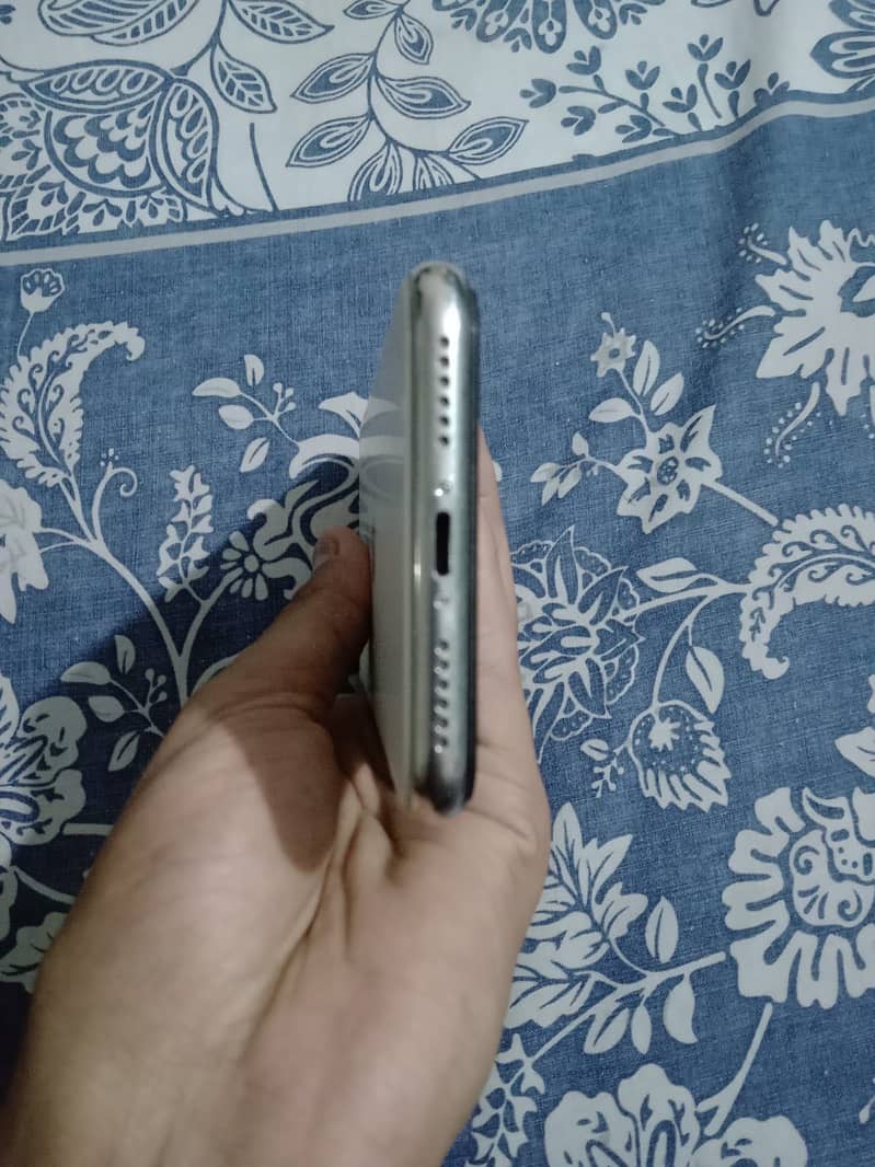 iphone x 4
