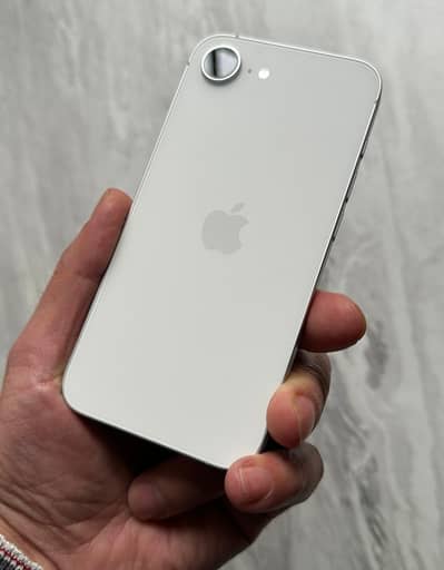 Apple iPhone 16e 10/10