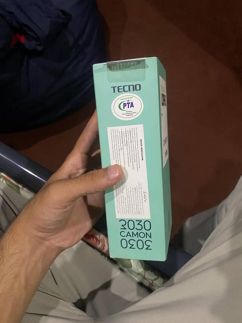 Tecno CAMON 30 10