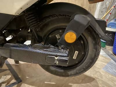 SCOOTY FOR SALE ONLY MASSAGE NO CALL