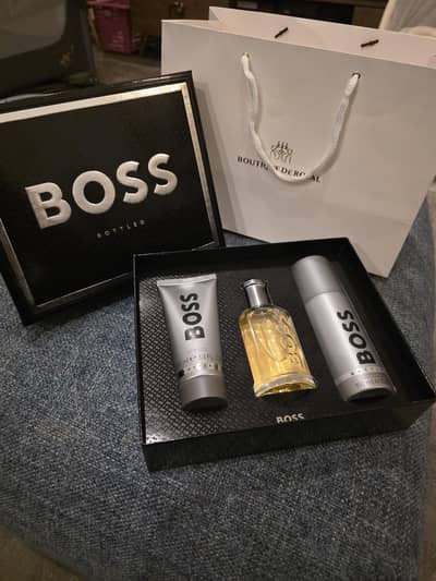 boss gift set brand new urgent sell