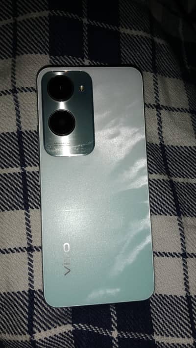 Vivo Y18