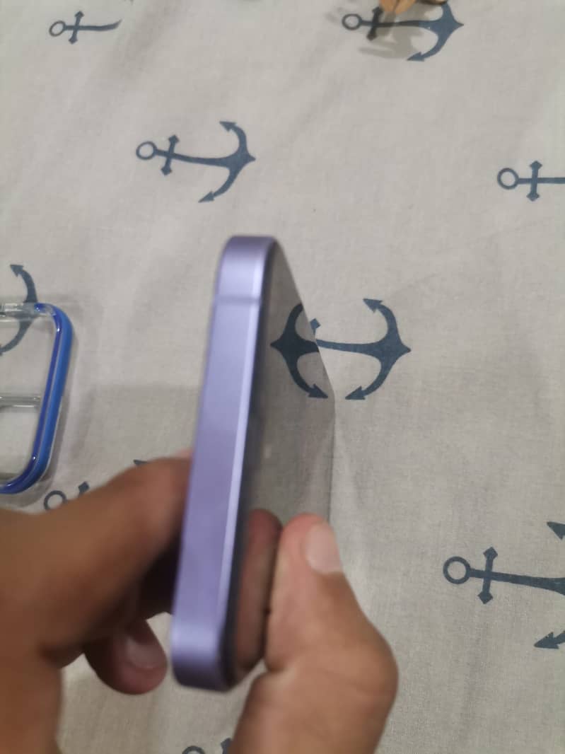 Iphone 12 4