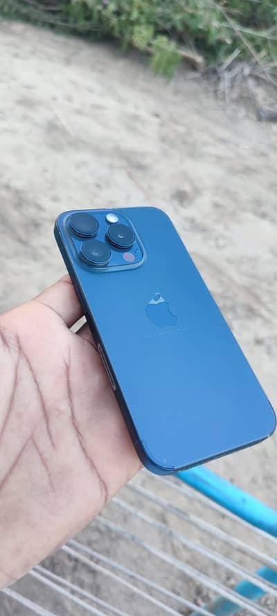 Apple iPhone 15 Pro