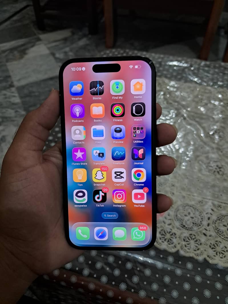 Apple iPhone 15 2