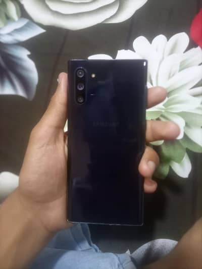 Samsung Mobile Note 10 only call on olx chat