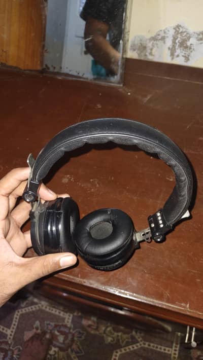  Headphones for Sale – One Side Working