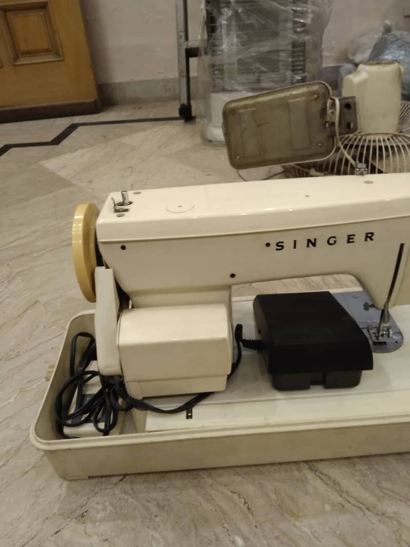 Singer machine 2