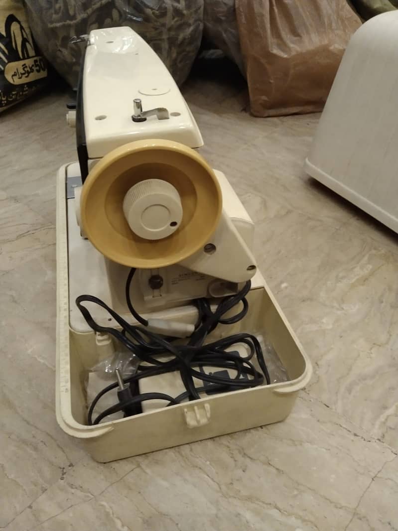 Singer machine 4