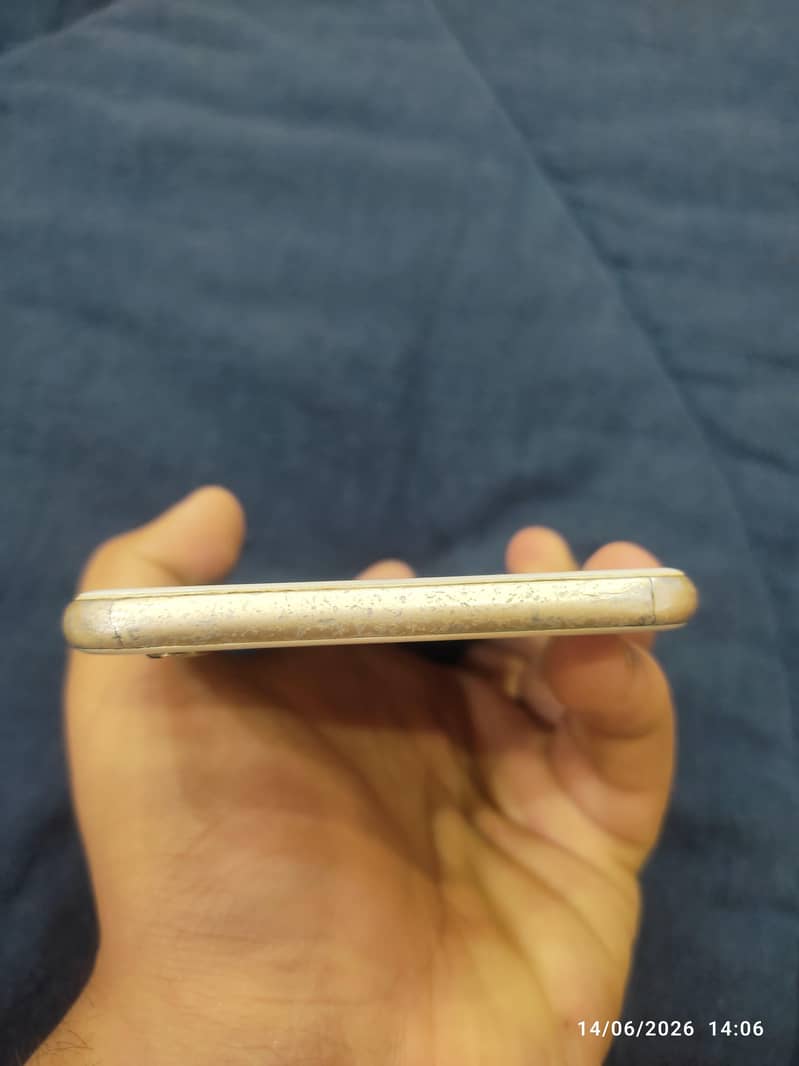 honiPhone 6S plus 1