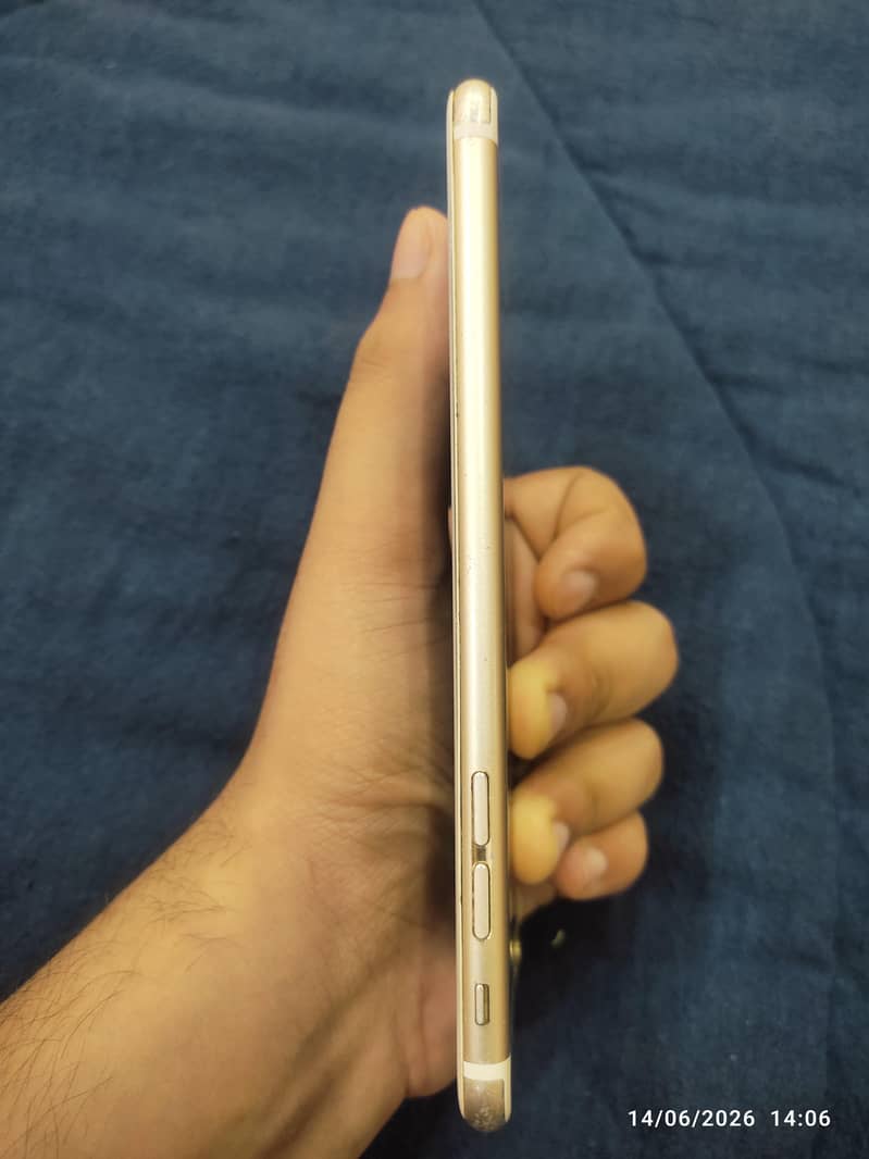 honiPhone 6S plus 3