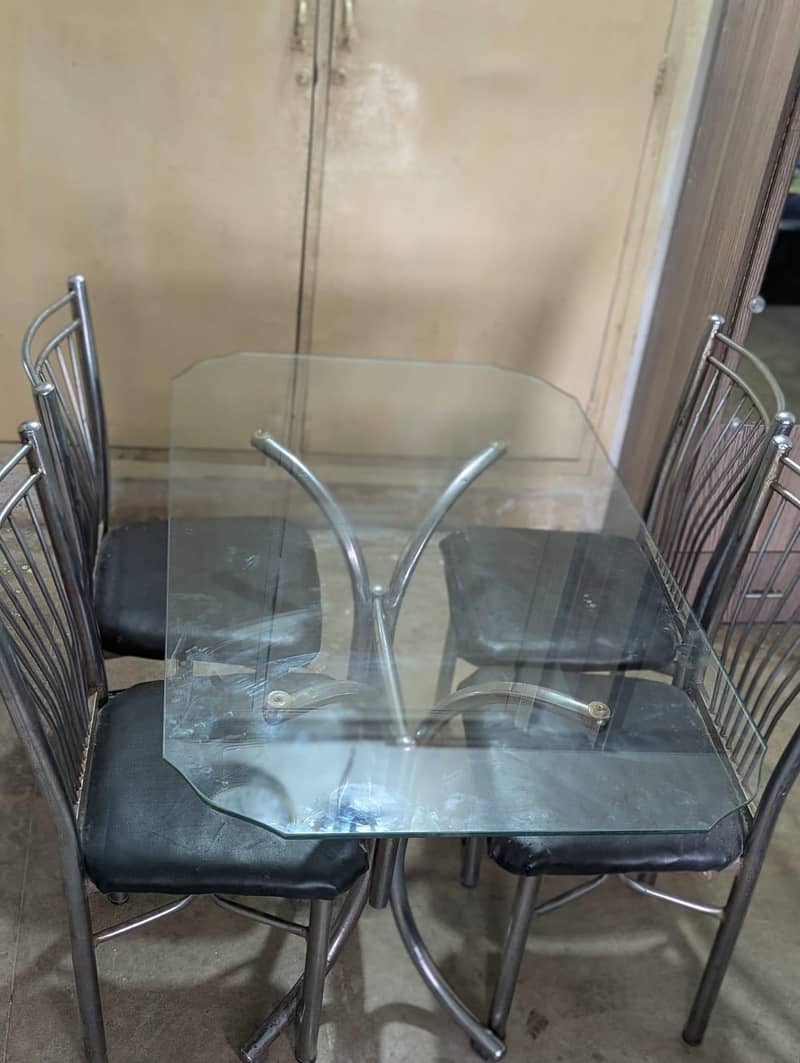 dinning table 0