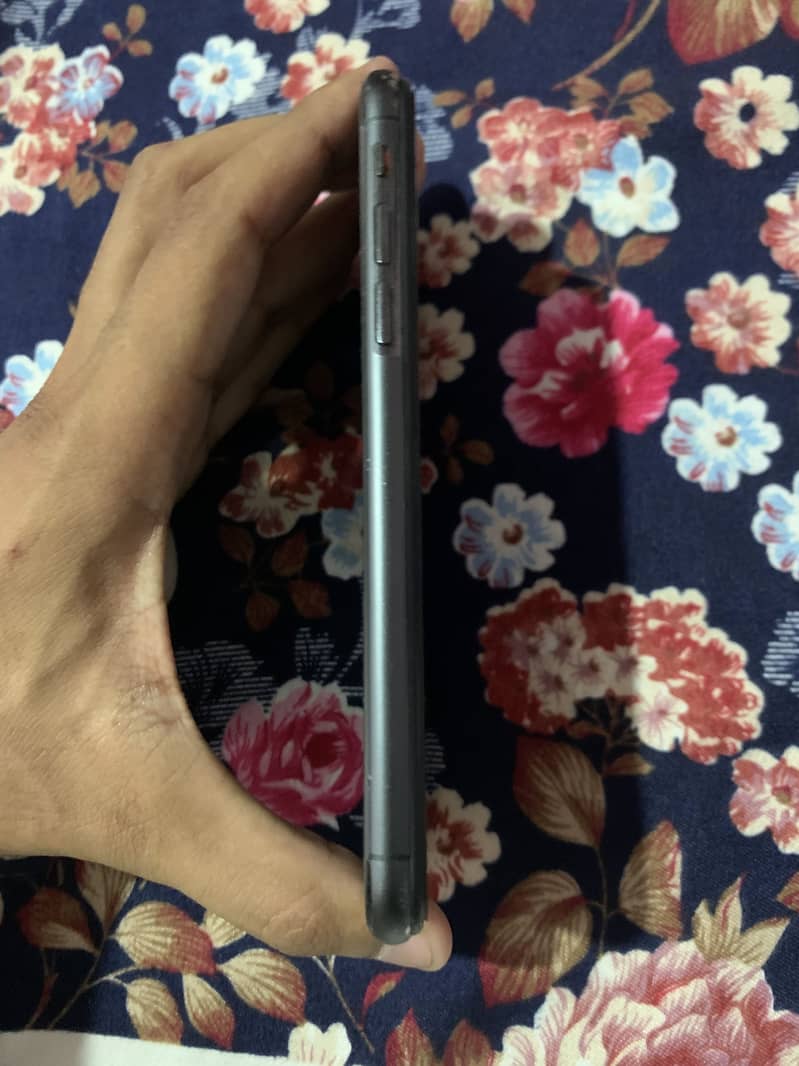 Apple iPhone X 3