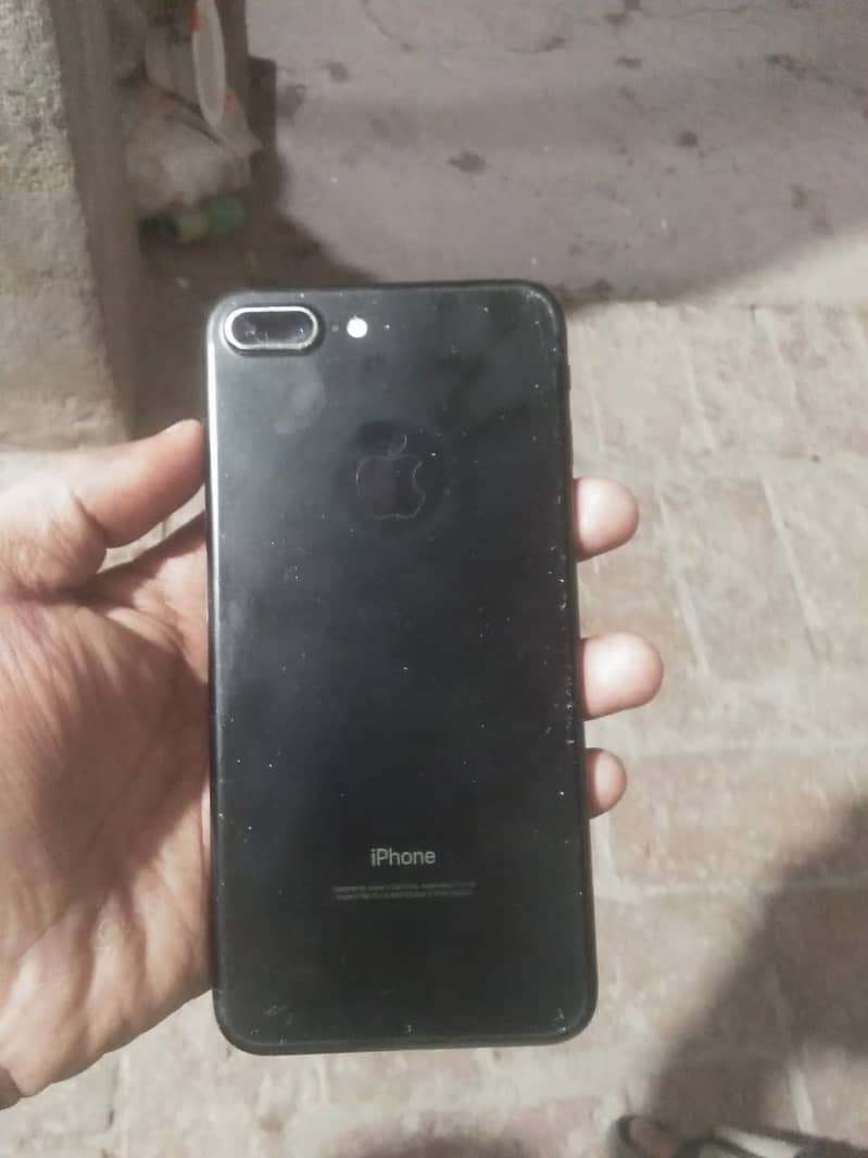 Apple iPhone 7 Plus 1