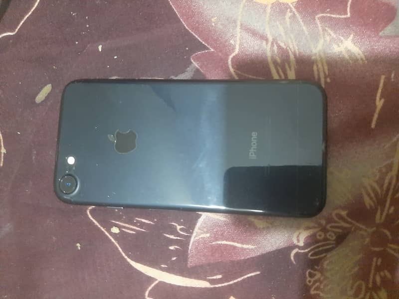 Apple iPhone 7 4