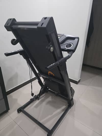 HEAD motorised treadmill